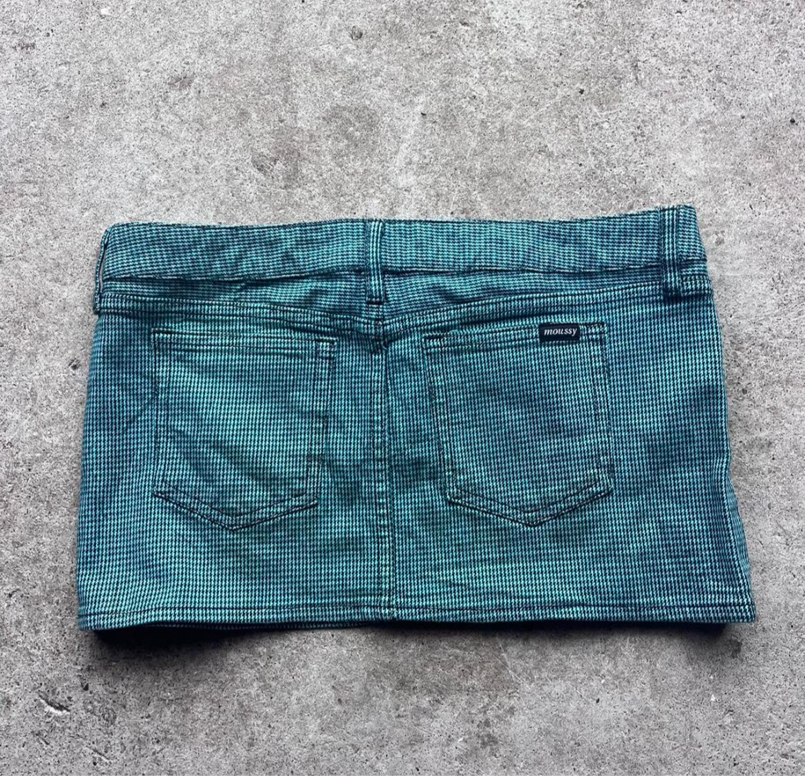 Y2K teal and black mini skirt