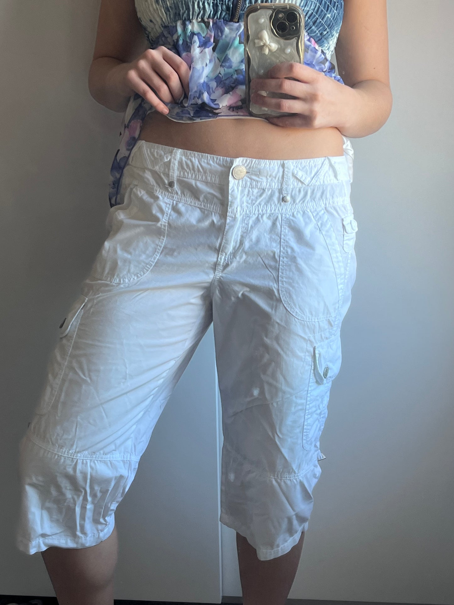 Cropped cargo capri pants