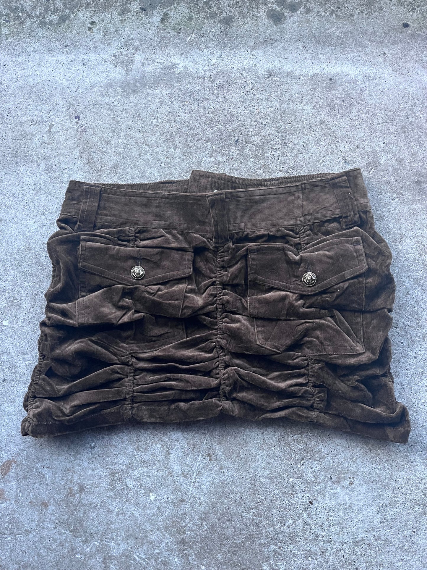 2000's vibe brown ruched mini skirt