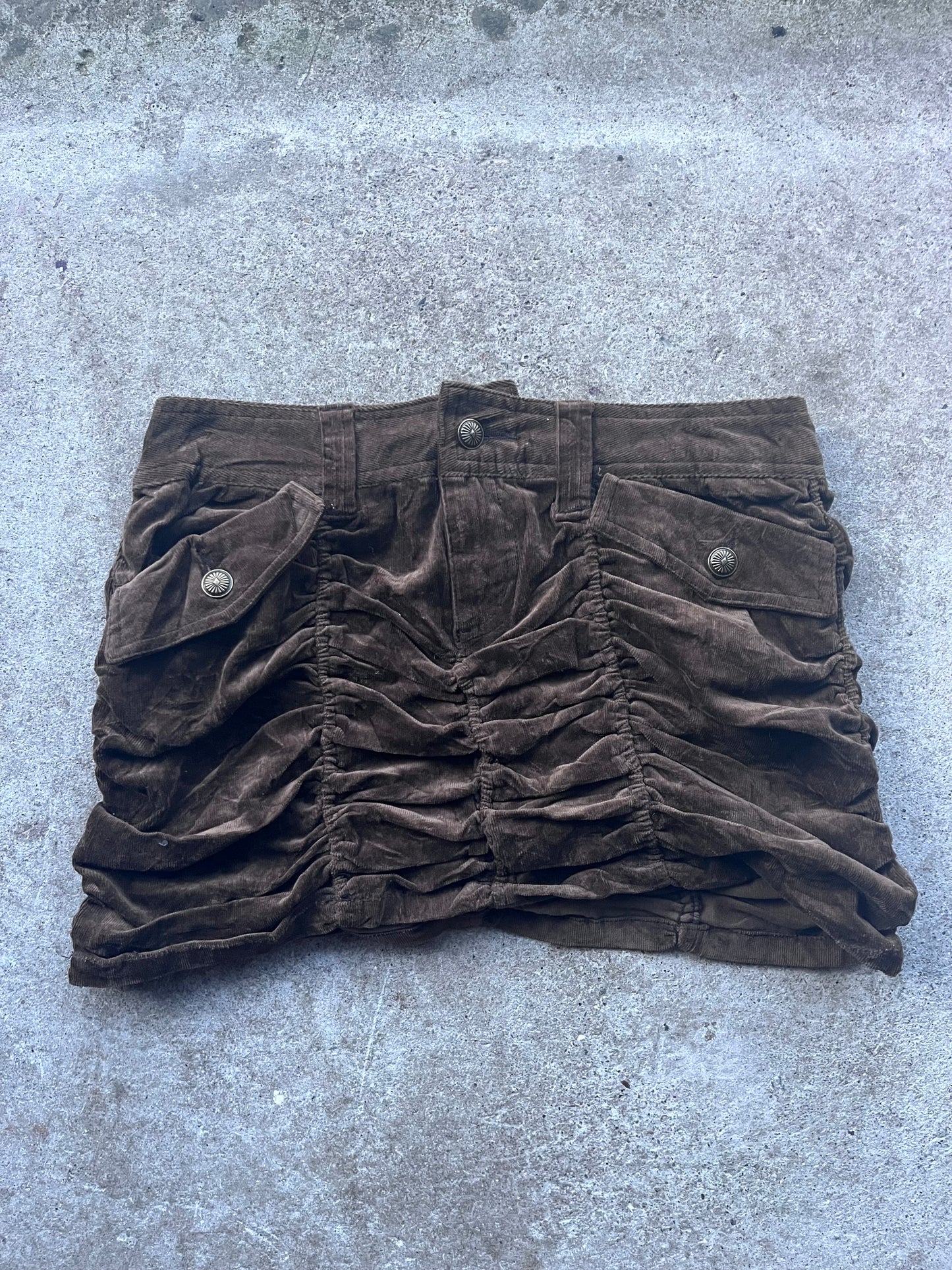 2000's vibe brown ruched mini skirt